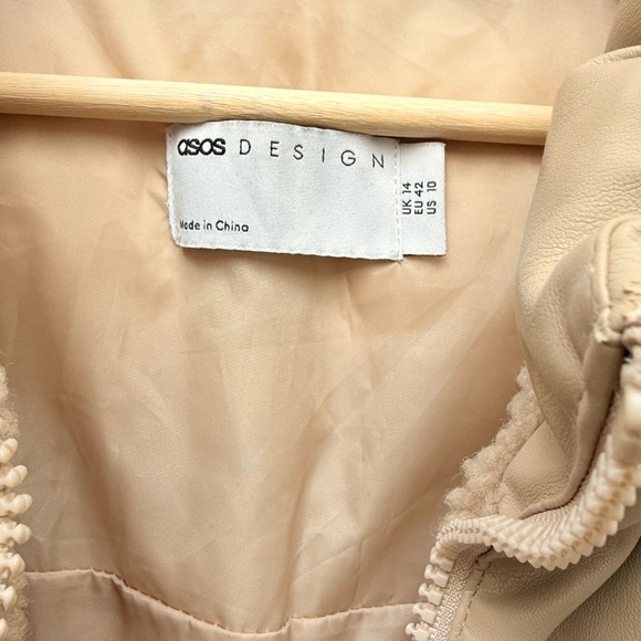 ASOS DESIGN Faux Leather Patched Fleece Puffer Jacket – Stone, Size 10 - Picture 3 of 7